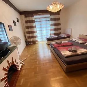  Apartment Apartment4u